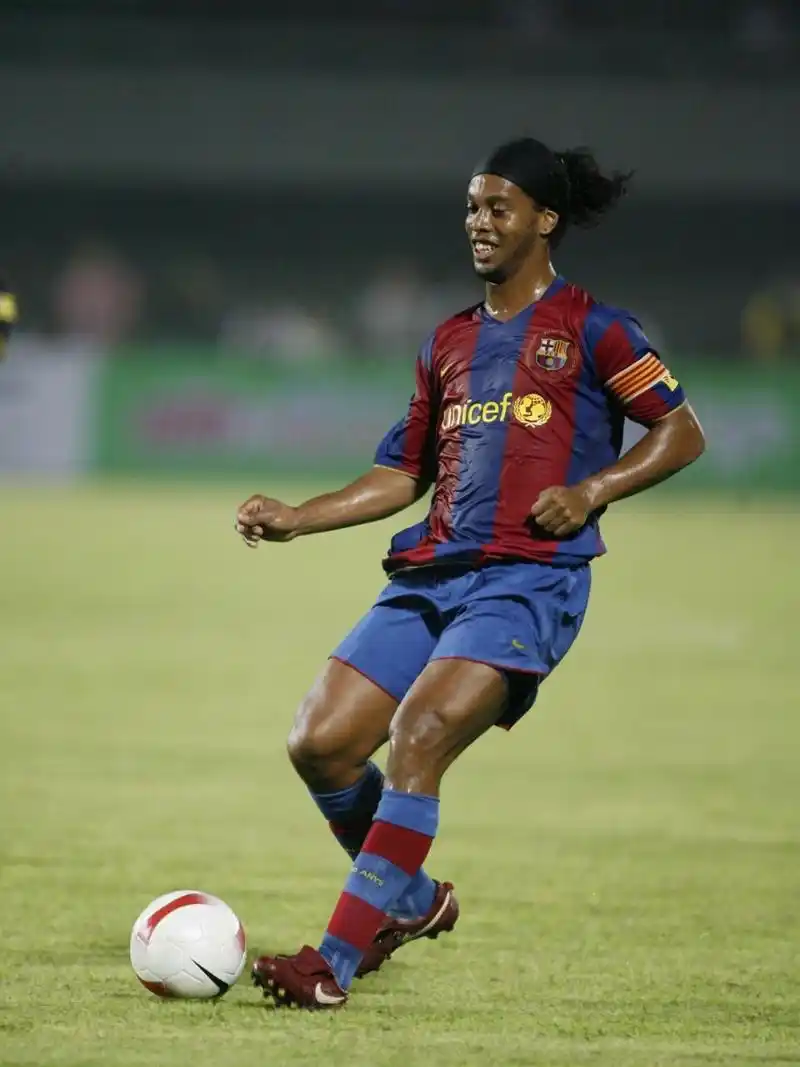 显然对此感 显然对此感